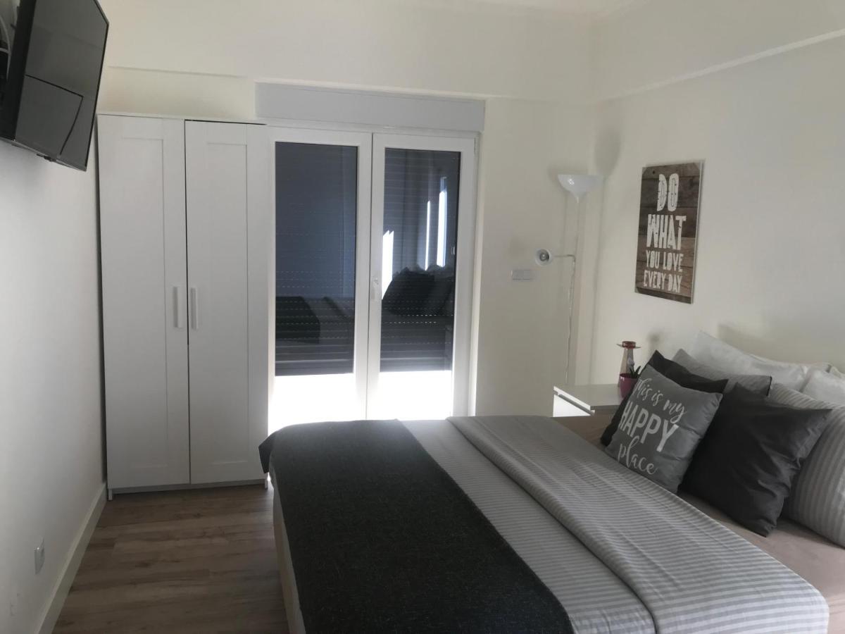 Modern Double Room With Private Balcony Montijo Esterno foto
