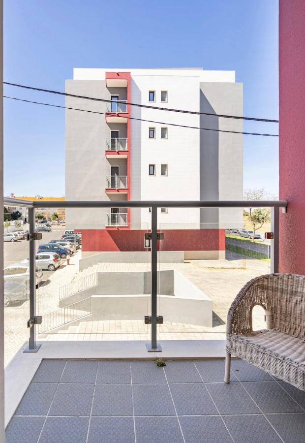 Modern Double Room With Private Balcony Montijo Esterno foto